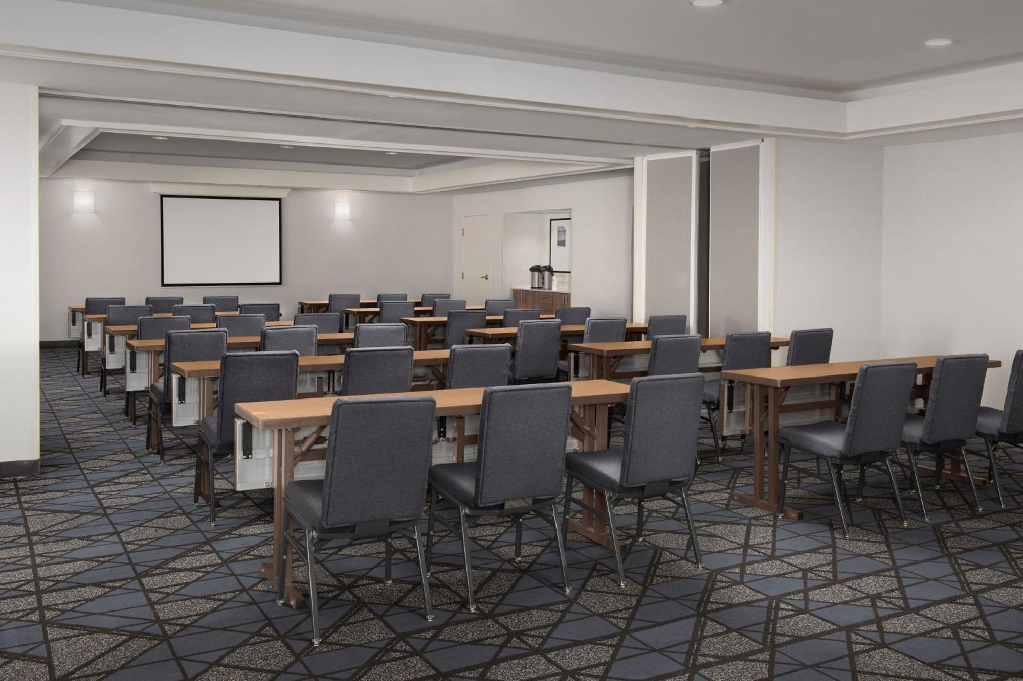 Courtyard By Marriott Dothan Zewnętrze zdjęcie