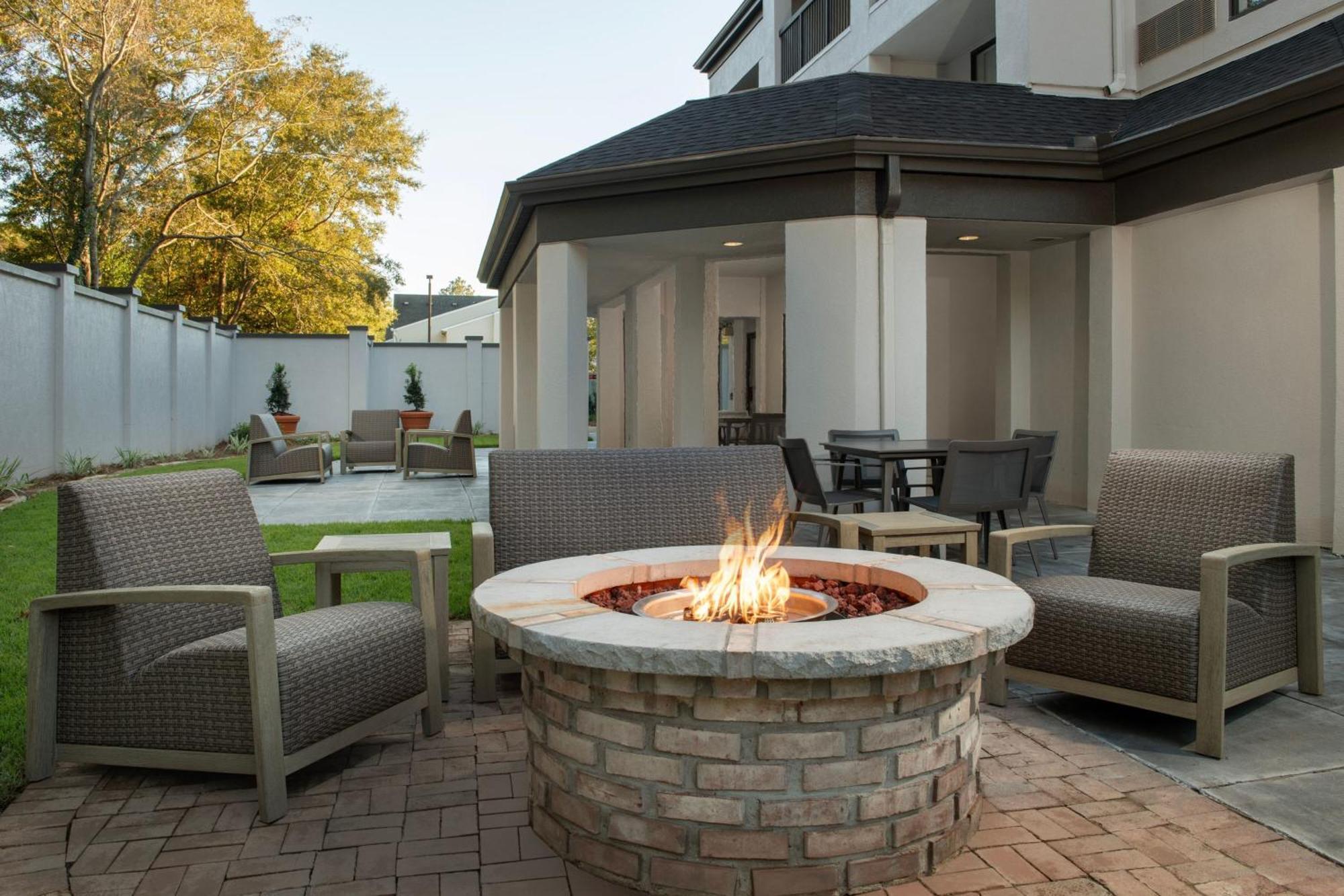 Courtyard By Marriott Dothan Zewnętrze zdjęcie